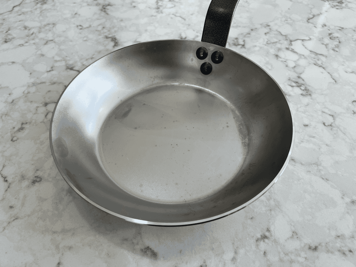 Top of Carbone Plus pan